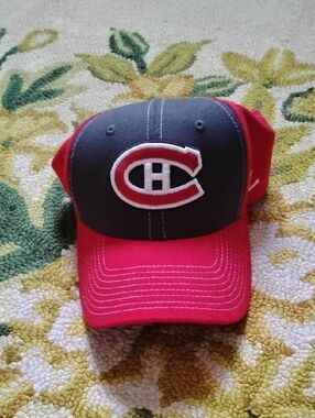 Men's Red Flexfit Fitted Montreal Canadiens NHL Hockey Zephyr Hat Cap Habs